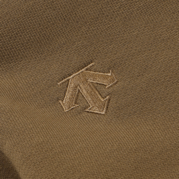 ECO-TERRY BACK GRAPHIC COMFORT FIT SWEATSHIRT 女士 運動上衣