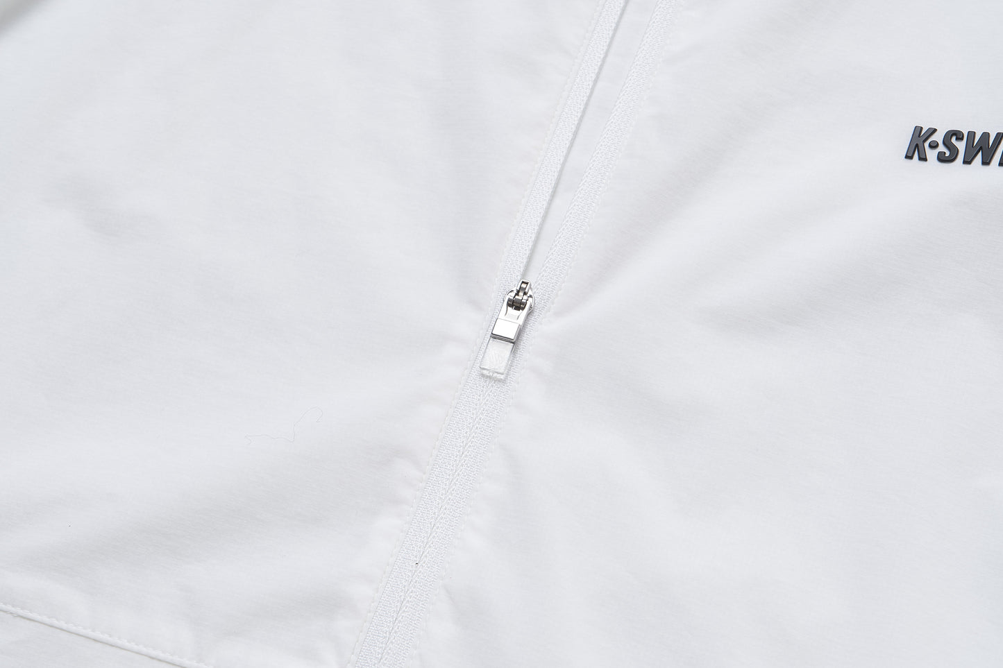 SHORT SLEEVE 女士 運動輕量外套