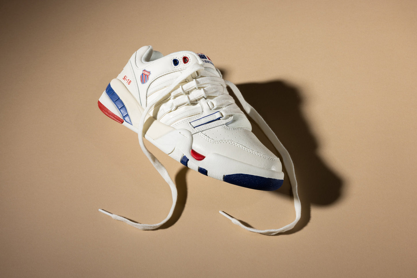 SI-18 INTERNATIONAL C 女士 休閒鞋