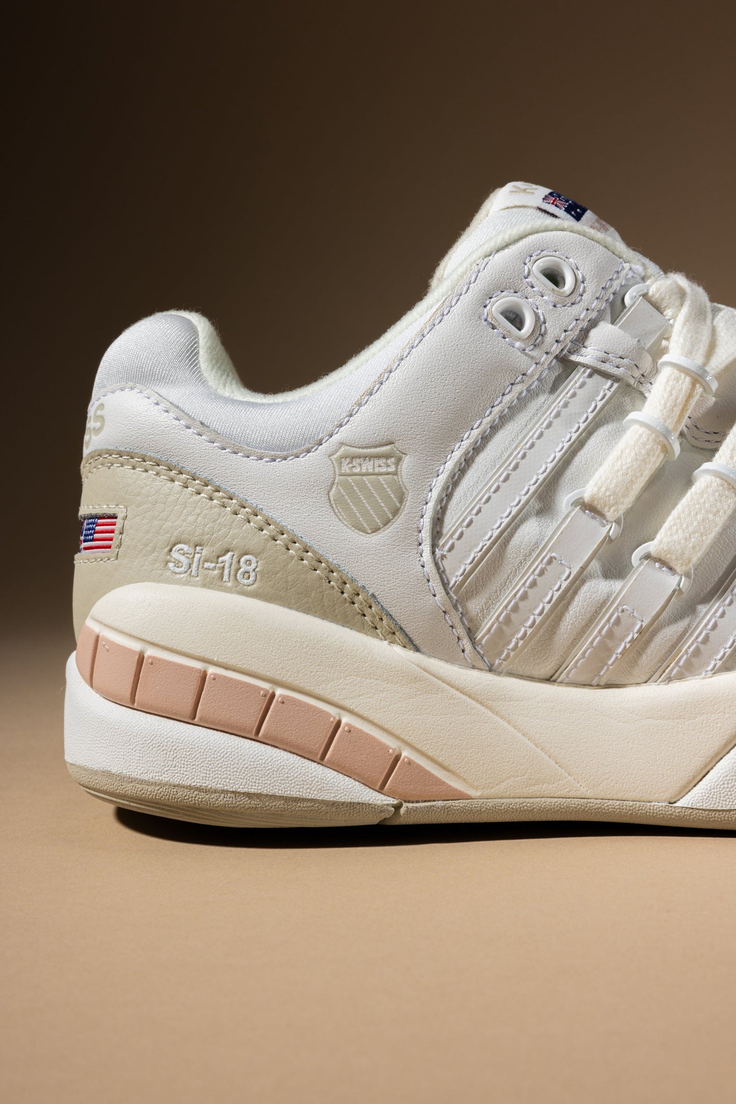 SI-18 INTERNATIONAL C 女士 休閒鞋