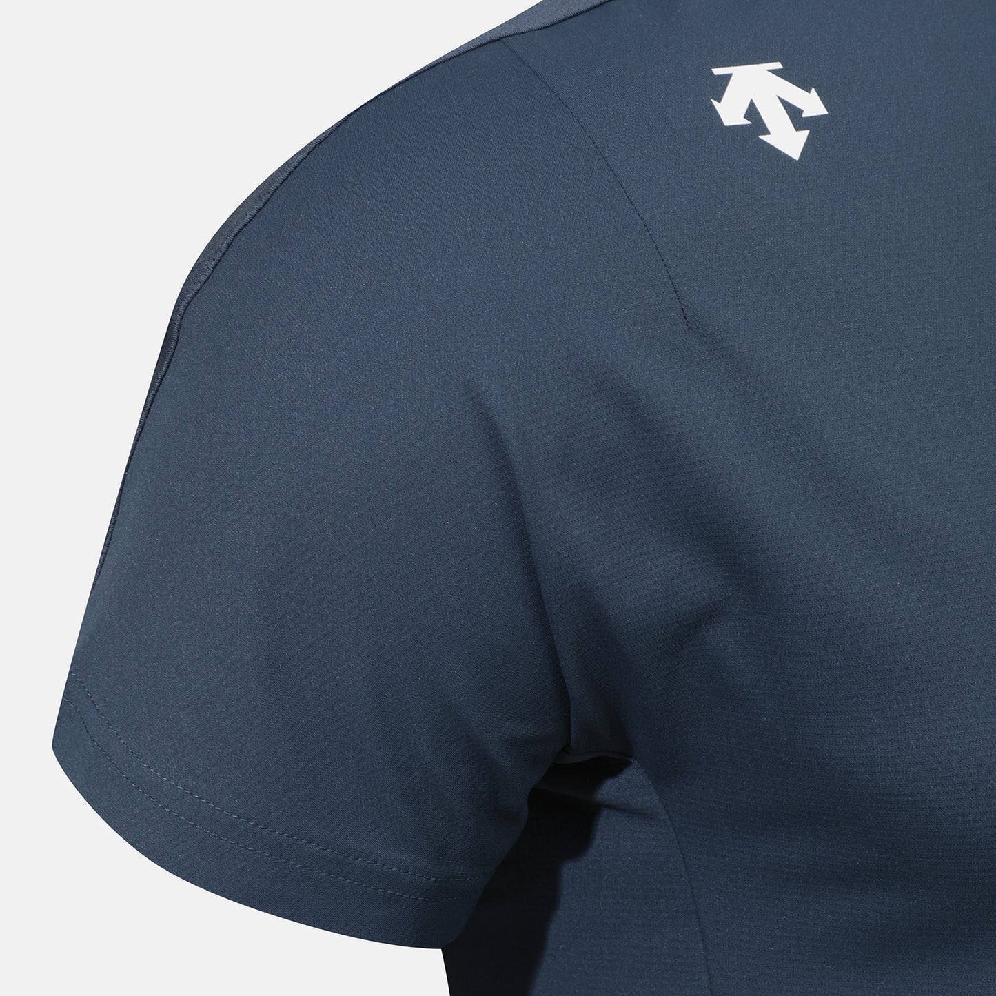 RUNNING ESSENCIAL HALF SLEEVET-SHIRTS 女士 運動上衣