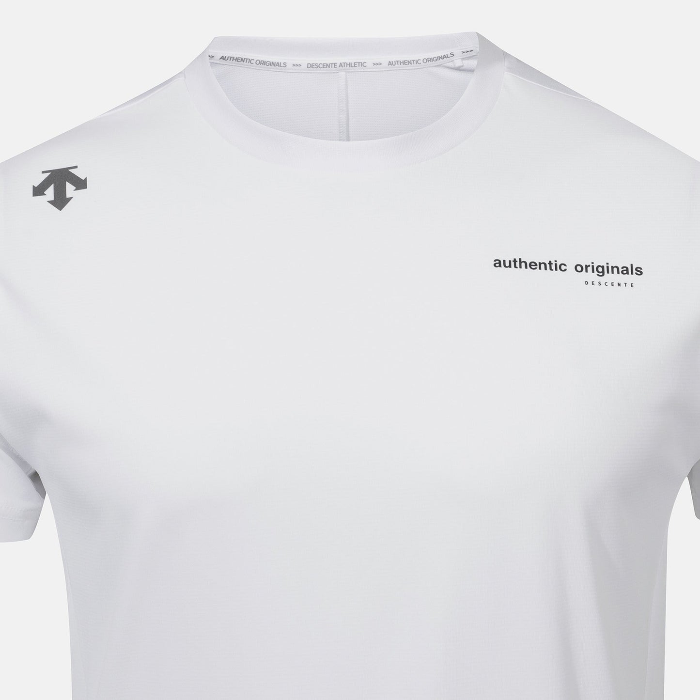 RUNNING ESSENCIAL HALF SLEEVET-SHIRTS 女士 運動上衣