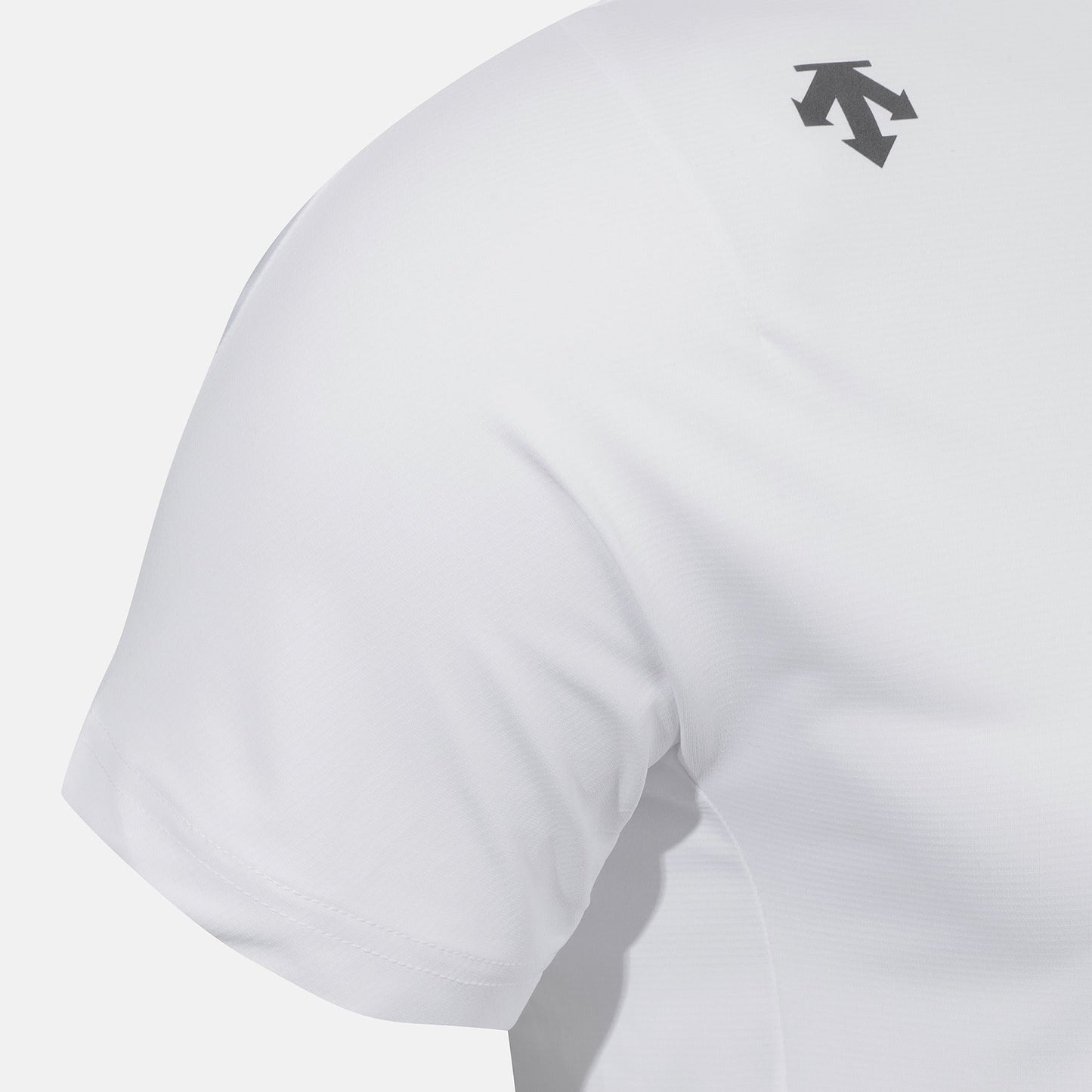 RUNNING ESSENCIAL HALF SLEEVET-SHIRTS 女士 運動上衣