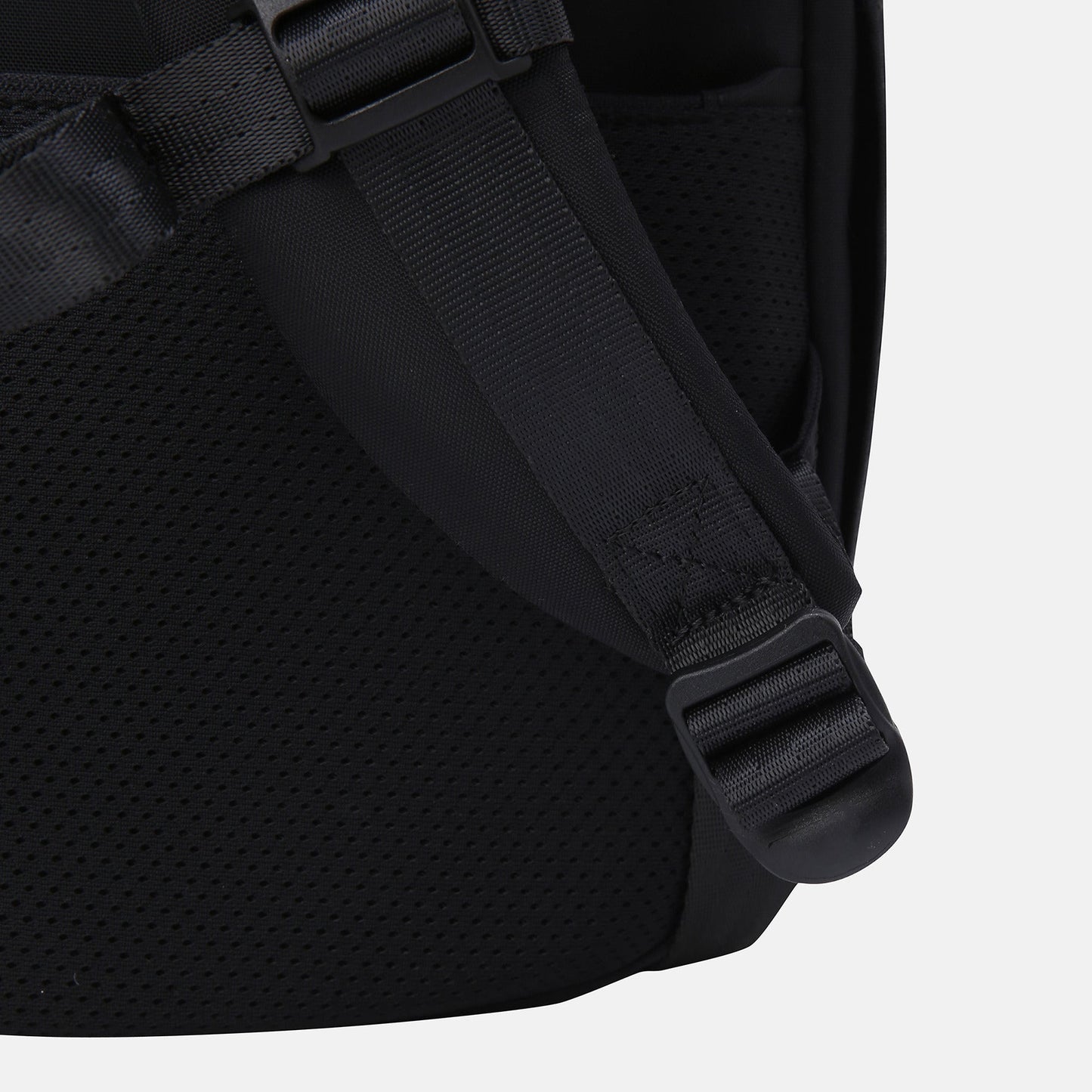 TURNS 2.0 中性 後背包(28L)