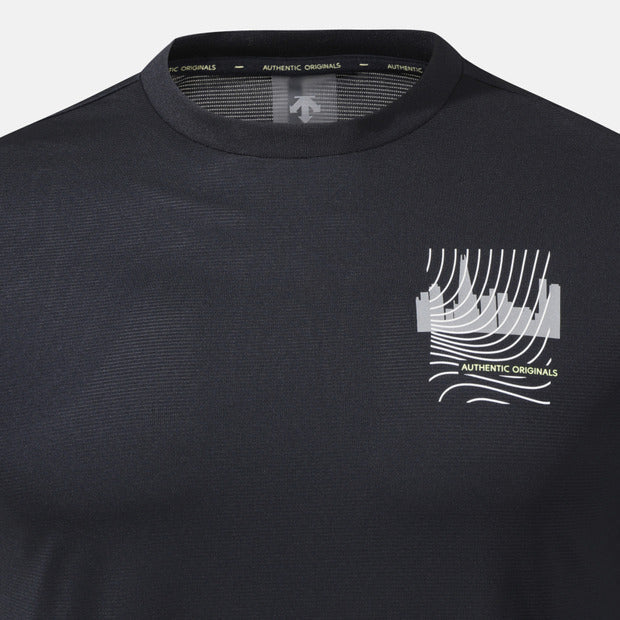 RUNNING TRACK GRAPHIC SHORT SLEEVE T-SHIRT 男士 運動上衣