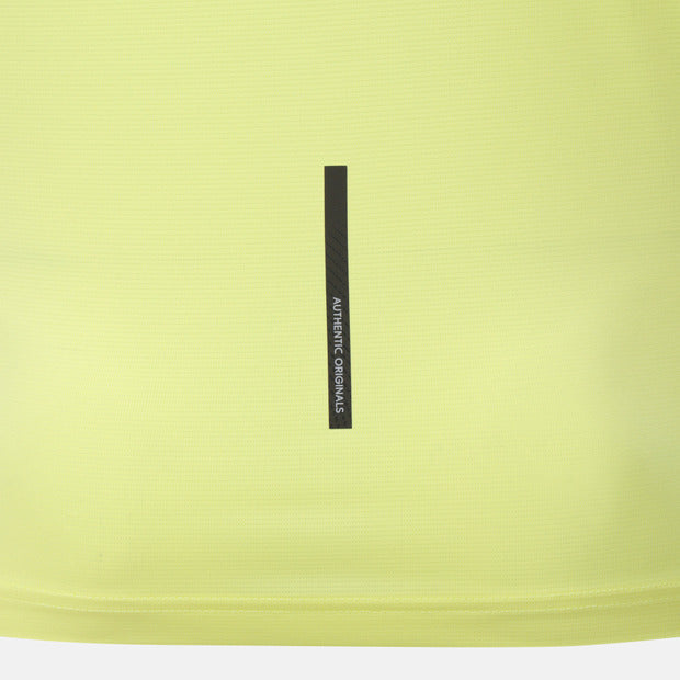 RUNNING TRACK GRAPHIC SHORT SLEEVE T-SHIRT 男士 運動上衣