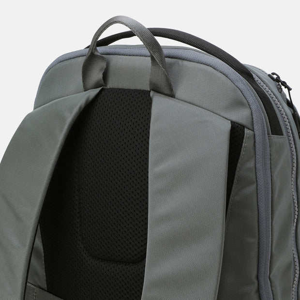 TRAVEL EXPANSION BACKPACK M 中性 運動後背包
